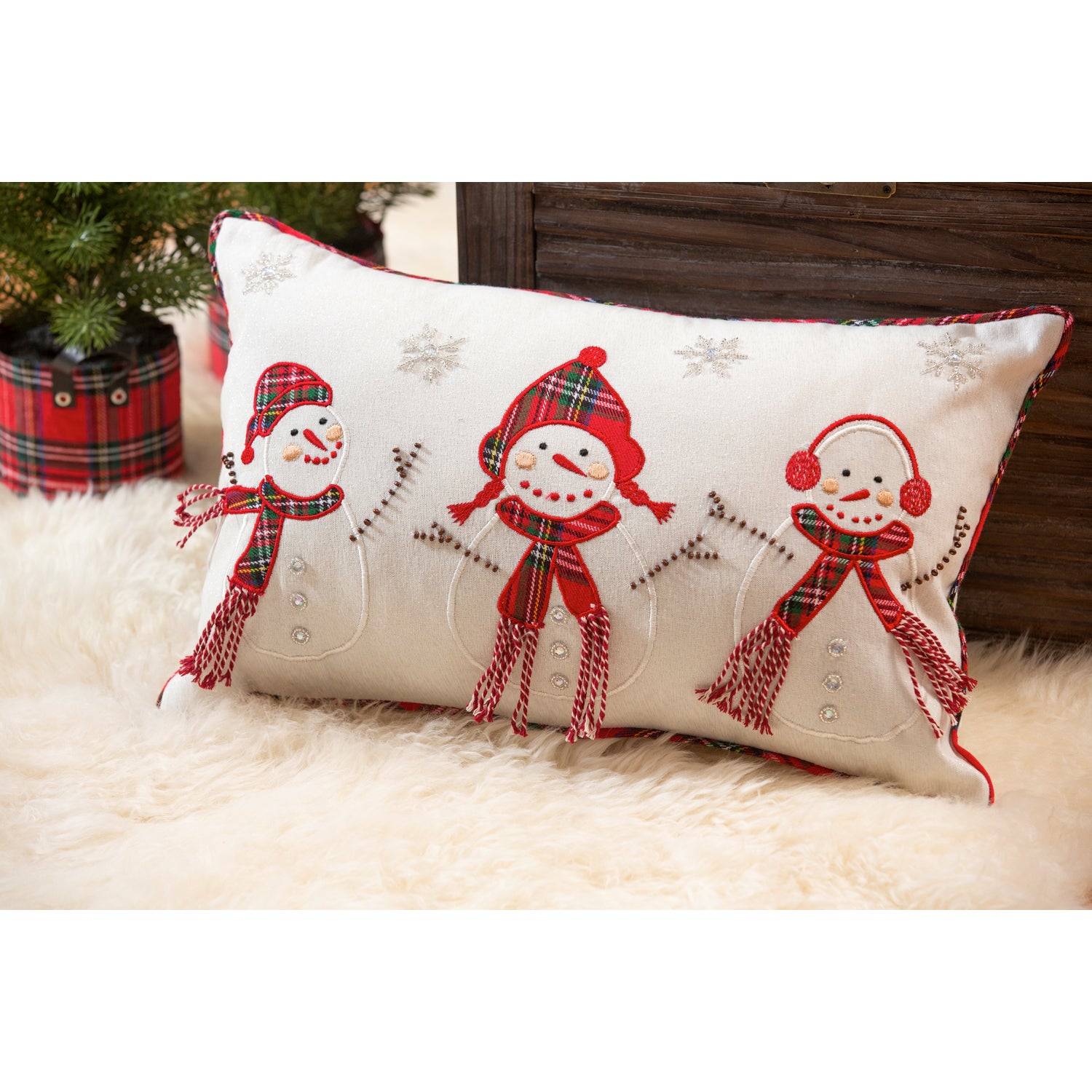 3 Snowmen Lumbar Pillow - Lake Norman Gifts
